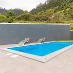 Holiday home Casa Georgina Heated Swiming, Sea View And Air Conditioning Calheta (Madeira)