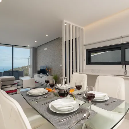 Casa Georgina Heated Swiming, Sea View And Air Conditioning Сasa de vacaciones Calheta (Madeira)