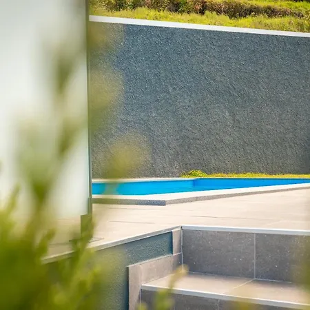 Dom wakacyjny Casa Georgina Heated Swiming, Sea View And Air Conditioning Calheta (Madeira)