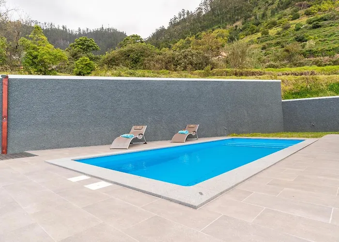 Semesterbostad Casa Georgina Calheta (Madeira)